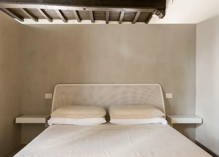 Le Scuderie Di Sant'ambrogio * Milano