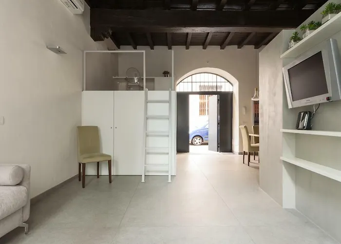 Le Scuderie Di Sant'ambrogio * ミラノ
