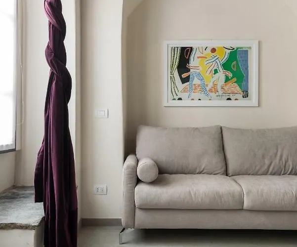 Le Scuderie Di Sant'ambrogio ミラノ