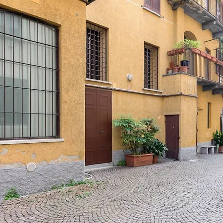 公寓 Le Scuderie Di Sant'ambrogio 米兰